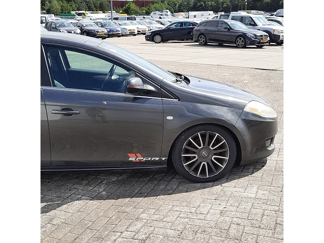 Personenauto fiat, bravo 1.9 multijet sport, bouwjaar 2009 - afbeelding 54 van  54