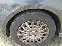 Personenauto fiat, grande punto 1.3 m-jet actual, bouwjaar 2011 - afbeelding 2 van  32