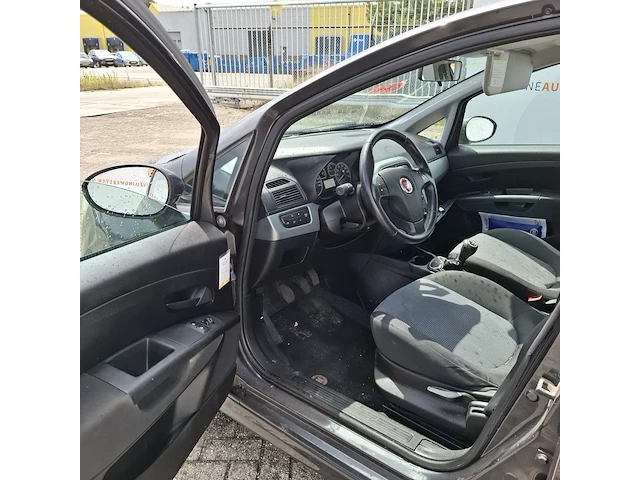 Personenauto fiat, grande punto 1.3 m-jet actual, bouwjaar 2011 - afbeelding 6 van  32
