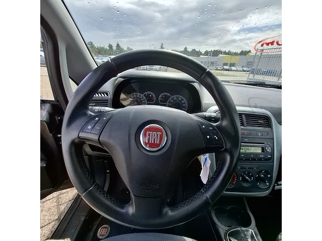 Personenauto fiat, grande punto 1.3 m-jet actual, bouwjaar 2011 - afbeelding 9 van  32