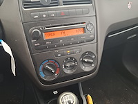 Personenauto fiat , grande punto 1.4 dynamic, bouwjaar 2007 - afbeelding 15 van  45