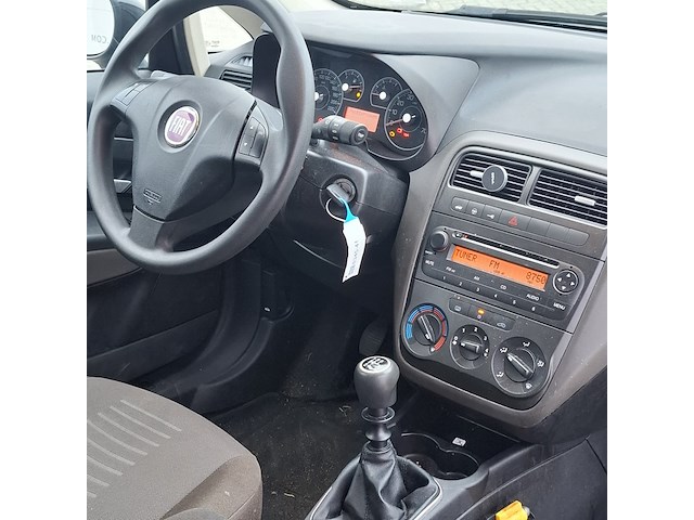 Personenauto fiat , grande punto 1.4 dynamic, bouwjaar 2007 - afbeelding 26 van  45