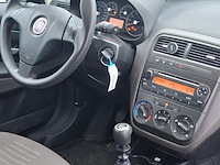 Personenauto fiat , grande punto 1.4 dynamic, bouwjaar 2007 - afbeelding 26 van  45
