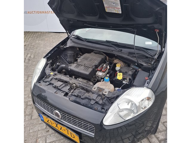 Personenauto fiat , grande punto 1.4 dynamic, bouwjaar 2007 - afbeelding 30 van  45