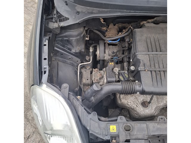 Personenauto fiat , grande punto 1.4 dynamic, bouwjaar 2007 - afbeelding 31 van  45