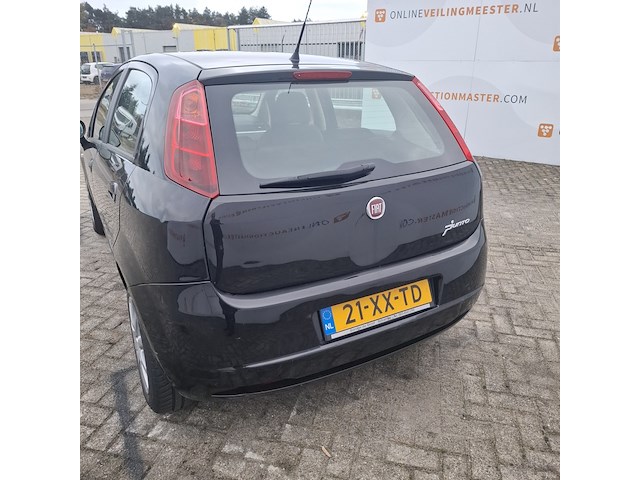 Personenauto fiat , grande punto 1.4 dynamic, bouwjaar 2007 - afbeelding 42 van  45