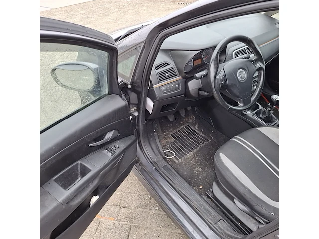 Personenauto, fiat, grande punto 1.4, grijs, 2009 - afbeelding 10 van  52