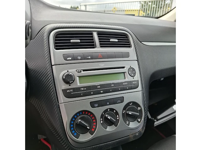 Personenauto fiat, grande punto 1.4 nerobianco, bouwjaar 2009 - afbeelding 10 van  31