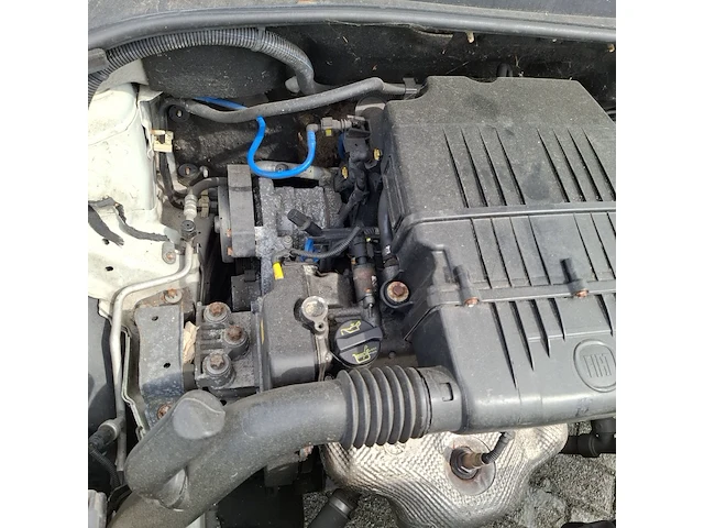 Personenauto fiat, grande punto 1.4 nerobianco, bouwjaar 2009 - afbeelding 22 van  31