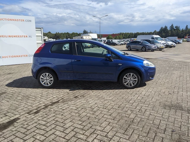 Personenauto fiat, punto 1.4 edizione lusso, bouwjaar 2009 - afbeelding 36 van  40