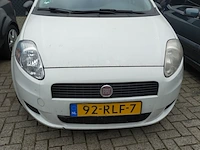 Personenauto fiat, punto, wit, bouwjaar 2011 - afbeelding 1 van  7