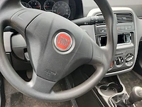 Personenauto fiat, punto, wit, bouwjaar 2011 - afbeelding 5 van  7