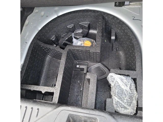 Personenauto ford, fiesta 1.0 ecoboost titanium, grijs, bouwjaar 2018 - afbeelding 34 van  53