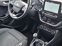 Personenauto ford, fiesta 1.0 ecoboost titanium, grijs, bouwjaar 2018 - afbeelding 35 van  53