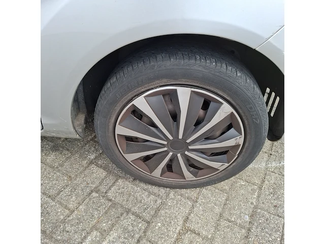 Personenauto ford, fiesta 1.25 trend, bouwjaar 2011 - afbeelding 3 van  32