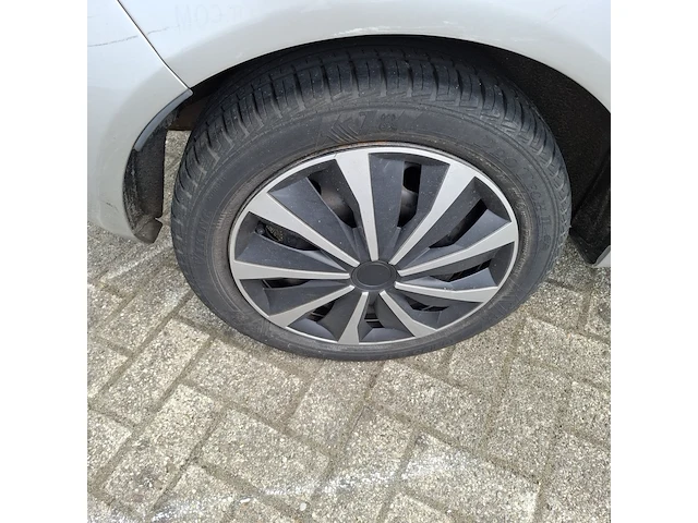 Personenauto ford, fiesta 1.25 trend, bouwjaar 2011 - afbeelding 4 van  32