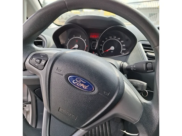 Personenauto ford, fiesta 1.25 trend, bouwjaar 2011 - afbeelding 9 van  32