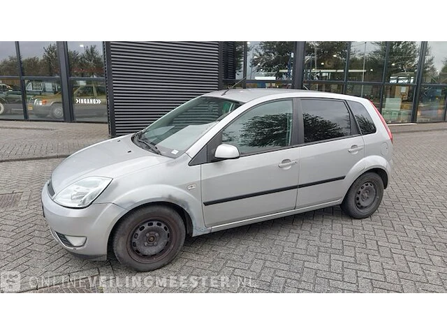 Personenauto ford, fiesta 1.3 diesel, bouwjaar 2005 - afbeelding 2 van  36