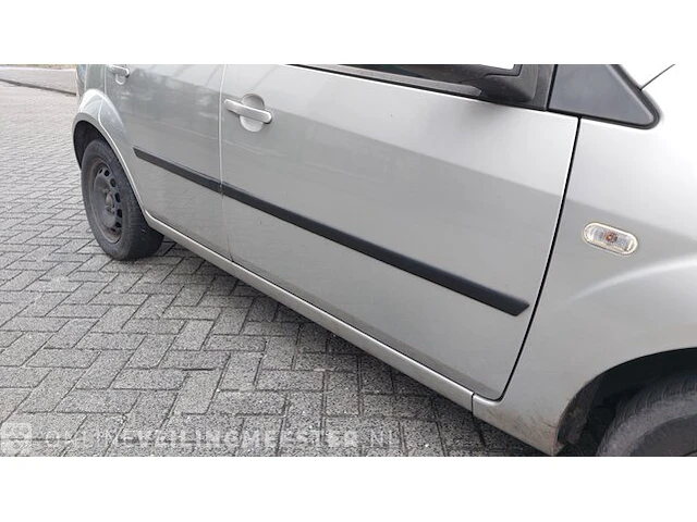 Personenauto ford, fiesta 1.3 diesel, bouwjaar 2005 - afbeelding 5 van  36