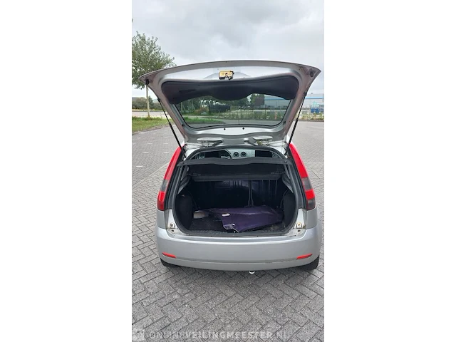 Personenauto ford, fiesta 1.3 diesel, bouwjaar 2005 - afbeelding 11 van  36