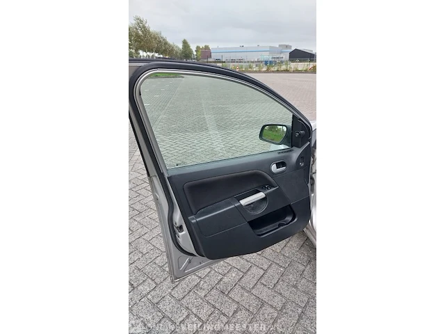 Personenauto ford, fiesta 1.3 diesel, bouwjaar 2005 - afbeelding 17 van  36