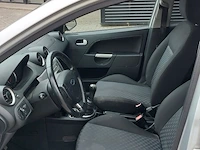 Personenauto ford, fiesta 1.3 diesel, bouwjaar 2005 - afbeelding 18 van  36