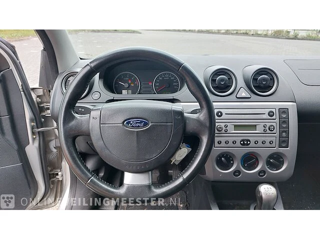 Personenauto ford, fiesta 1.3 diesel, bouwjaar 2005 - afbeelding 22 van  36