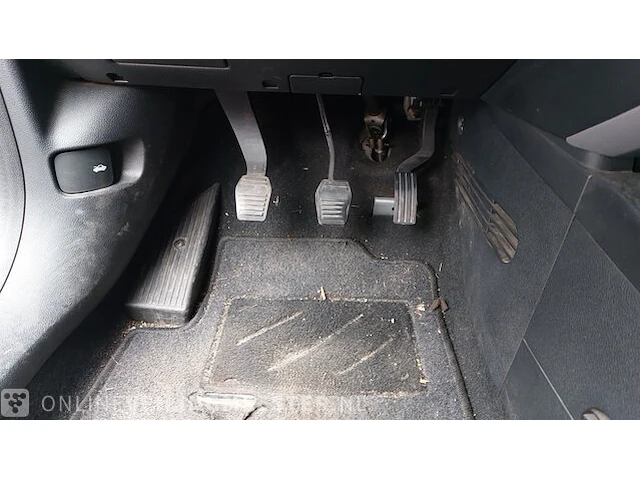 Personenauto ford, fiesta 1.3 diesel, bouwjaar 2005 - afbeelding 24 van  36