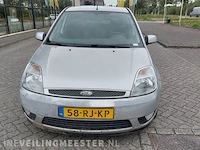 Personenauto ford, fiesta 1.3 diesel, bouwjaar 2005 - afbeelding 23 van  36