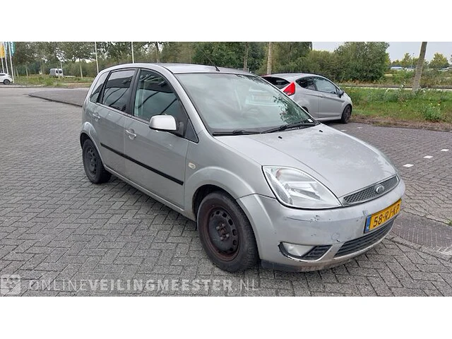 Personenauto ford, fiesta 1.3 diesel, bouwjaar 2005 - afbeelding 31 van  36