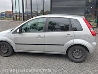 Personenauto ford, fiesta 1.3 diesel, bouwjaar 2005 - afbeelding 36 van  36
