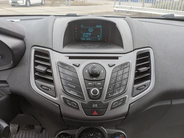 Personenauto ford, fiesta 1.5tdci, wit, bouwjaar 2013 - afbeelding 16 van  52