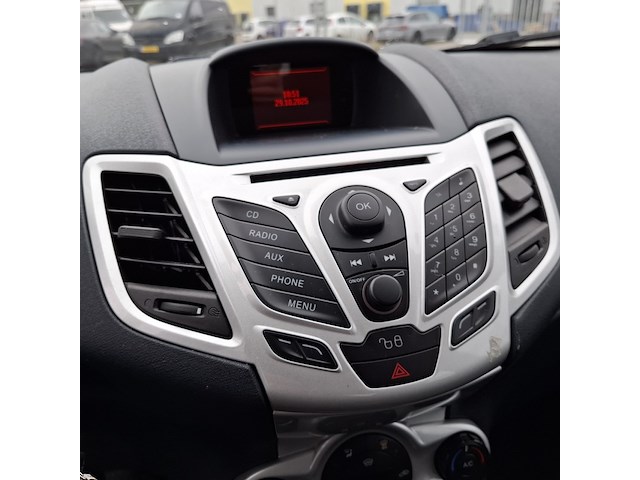 Personenauto ford, fiesta 1.6 tdci, zwart, bouwjaar 2012 - afbeelding 9 van  52