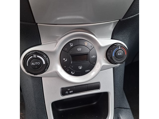 Personenauto ford, fiesta 1.6 tdci, zwart, bouwjaar 2012 - afbeelding 11 van  52