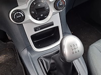 Personenauto ford, fiesta 1.6 tdci, zwart, bouwjaar 2012 - afbeelding 13 van  52