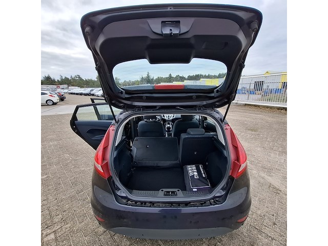 Personenauto ford, fiesta 1.6 tdci, zwart, bouwjaar 2012 - afbeelding 18 van  52