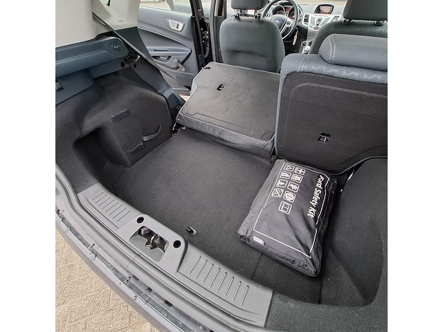 Personenauto ford, fiesta 1.6 tdci, zwart, bouwjaar 2012 - afbeelding 19 van  52