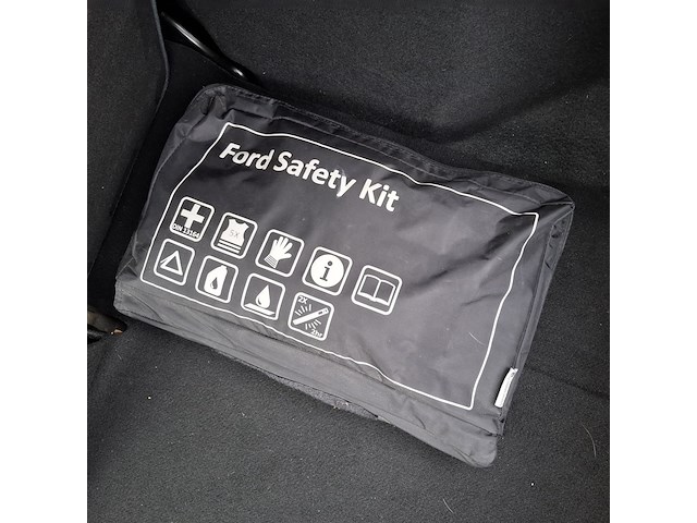 Personenauto ford, fiesta 1.6 tdci, zwart, bouwjaar 2012 - afbeelding 20 van  52