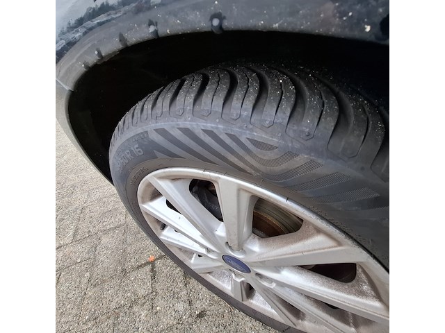 Personenauto ford, fiesta 1.6 tdci, zwart, bouwjaar 2012 - afbeelding 28 van  52