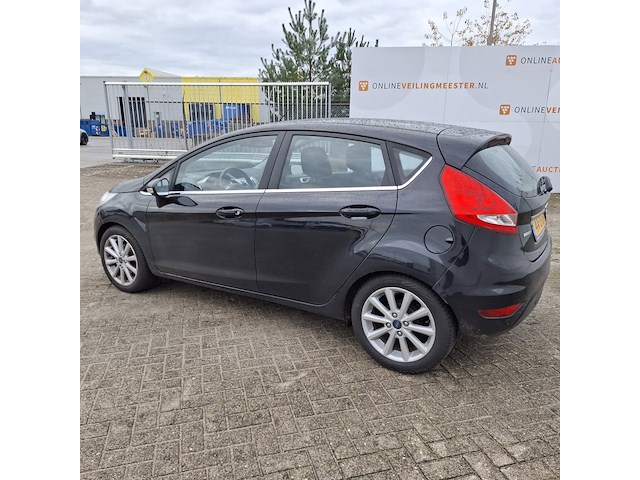 Personenauto ford, fiesta 1.6 tdci, zwart, bouwjaar 2012 - afbeelding 50 van  52