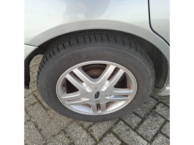 Personenauto ford , focus 1.6-16v collection, bouwjaar 2003 - afbeelding 3 van  26