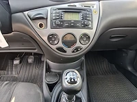Personenauto ford , focus 1.6-16v collection, bouwjaar 2003 - afbeelding 10 van  26