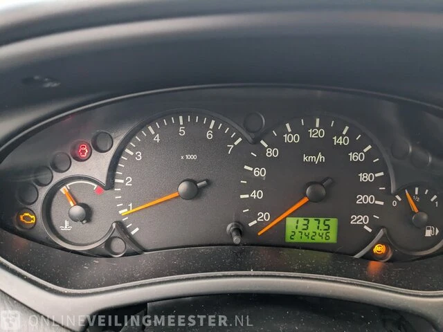 Personenauto ford, focus wagon 1.4-16v centennial, grijs, bouwjaar 23-07-2003 - afbeelding 13 van  33