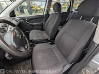 Personenauto ford, focus wagon 1.4-16v centennial, grijs, bouwjaar 23-07-2003 - afbeelding 19 van  33