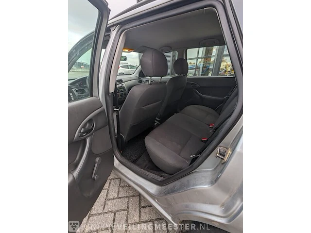 Personenauto ford, focus wagon 1.4-16v centennial, grijs, bouwjaar 23-07-2003 - afbeelding 20 van  33