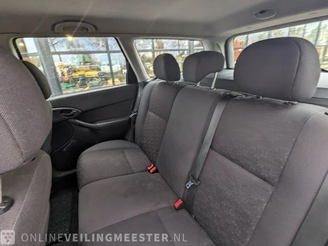 Personenauto ford, focus wagon 1.4-16v centennial, grijs, bouwjaar 23-07-2003 - afbeelding 21 van  33
