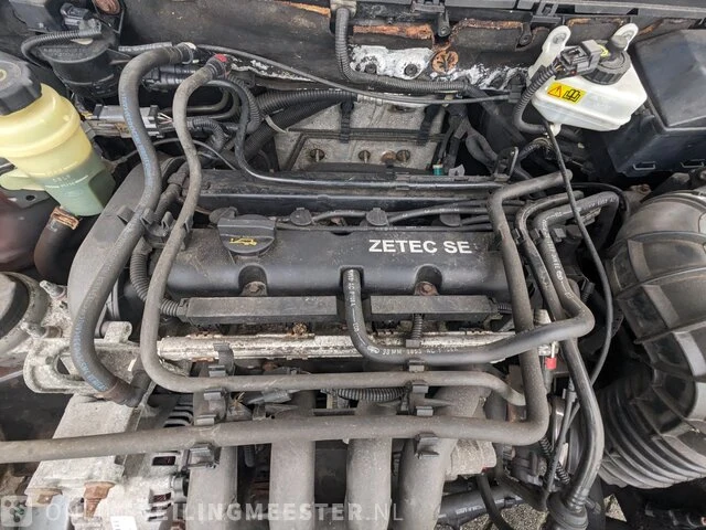 Personenauto ford, focus wagon 1.4-16v centennial, grijs, bouwjaar 23-07-2003 - afbeelding 25 van  33