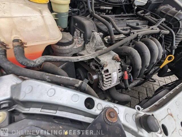 Personenauto ford, focus wagon 1.4-16v centennial, grijs, bouwjaar 23-07-2003 - afbeelding 26 van  33