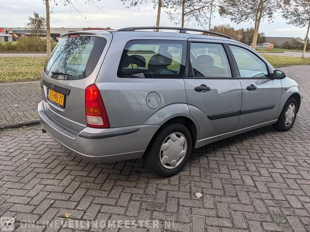 Personenauto ford, focus wagon 1.4-16v centennial, grijs, bouwjaar 23-07-2003 - afbeelding 29 van  33