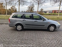 Personenauto ford, focus wagon 1.4-16v centennial, grijs, bouwjaar 23-07-2003 - afbeelding 30 van  33